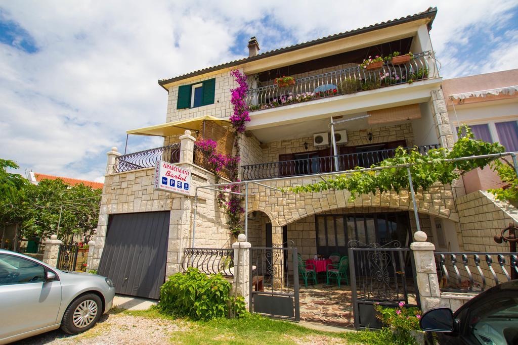 Apartments Bartul Sućuraj Exterior foto